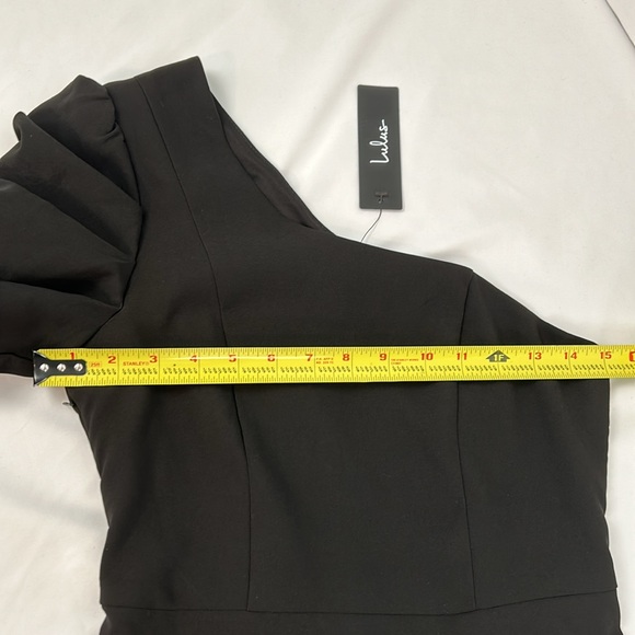 Lulu’s NWT Stay Gorgeous One-Shoulder Puff
Sleeve Mini Dress in Black size Small - Picture 10 of 12